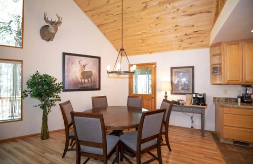 Heber Cabin | The Duke Cabin - A FOREST LAKES Cabin in the Woods!