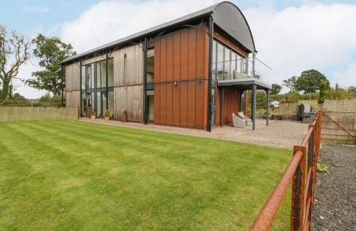 Leominster House | The Dutch Barn