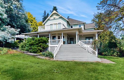 Indianola House | The Eagle House