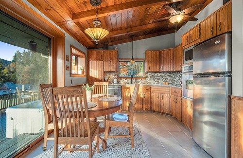 Ellicottville Villa | The Eagles Nest