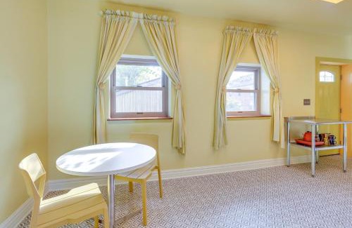 Smoketown Jackson Apartment | The Eagles Nest - Walk to Norton and UofL Health!