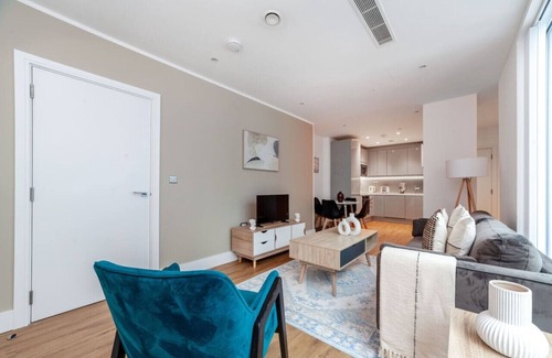 Hanger Hill Apartment | The Ealing Luxury Flat