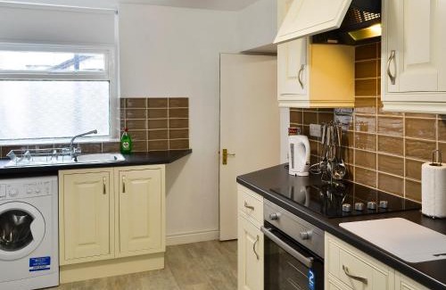 Hendrerwydd House | The East Wing At Grove Hall