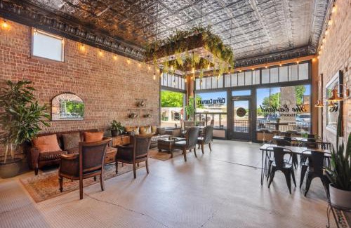 Eastland Hotel | The Eastland Historic Hotel- Hondo Room
