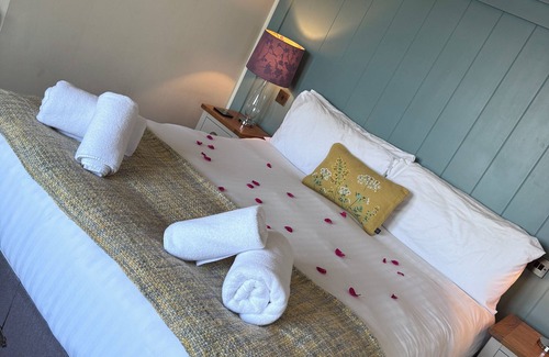 Cremyll Hotel | The Edgcumbe Arms