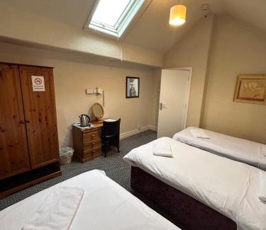 Salford Hotel | The Egerton Arms Hotel Salford