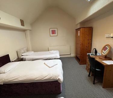 Salford Hotel | The Egerton Arms Hotel Salford