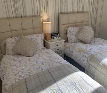 Aylmerton Apartment | The Eiders