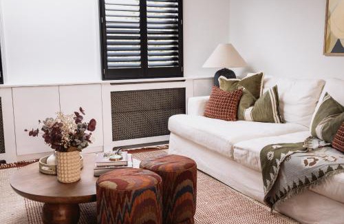 Fulham House | The Elegant Fulham Maisonette with Terrace