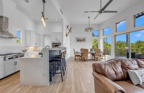 Kingsland House | The Elevated Retreat | Concierge Services