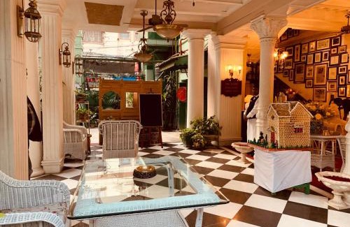 Dharmatala Hotel | The Elgin Fairlawn, Kolkata