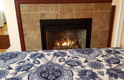 Ogunquit - Wells Bed & Breakfast | The Elmere House Bed & Breakfast