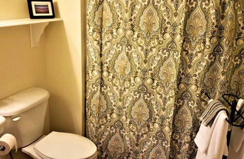 Ogunquit - Wells Bed & Breakfast | The Elmere House Bed & Breakfast