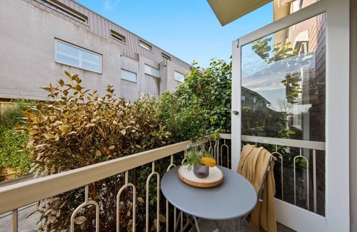 Elsternwick Apartment | The Elsternwick Abode