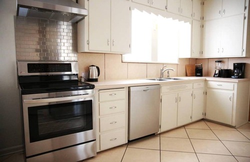 Dean Highland House | The Elvis House in Waco