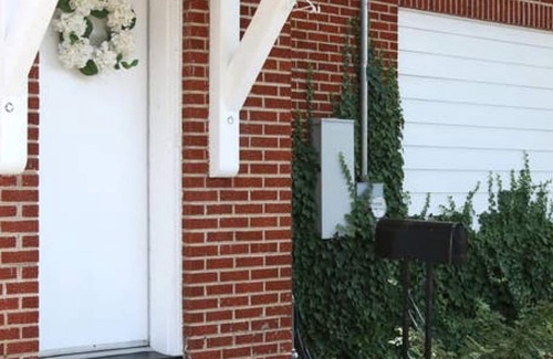 Dean Highland House | The Elvis House in Waco