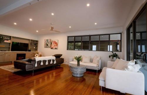 Kilaben Bay Apartment | The Emerald Bower