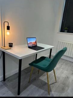 Leicester City Centre Apartment | The Emerald Suite - 1BR - City Centre