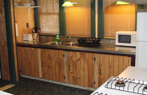 Town of Scriba Hotel | The Evergreen Motel