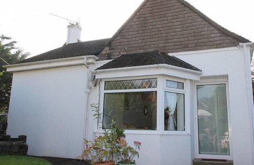 Southgate House | The Exchange - Two Bedroom House, Sleeps 4