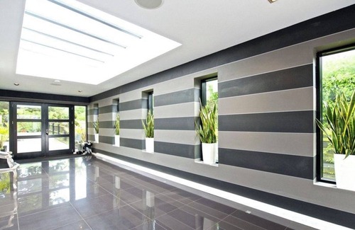 Wootton House | The Executive Villa (family -sized , luxurious 5-bedroom mansion)