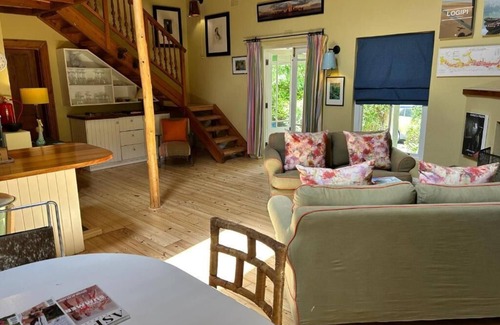 Franschhoek House | "The Fairies' Nook" @ Ku'ulani Corner