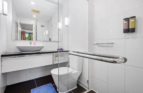 Kathu Villa | The Fairways Villas - 4 bedroom for 10 guests - 7kms to Patong beach