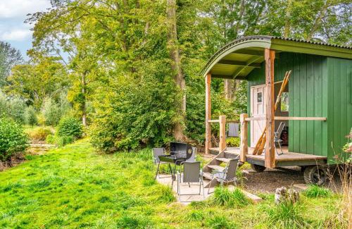 Pakenham House | The Farmhouse, Nether Hall Estate