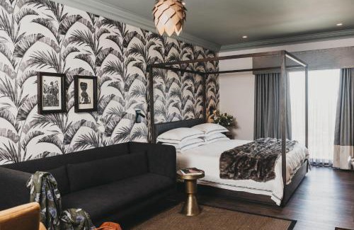 Potchefstroom Hotel | The Feather Hill Boutique Hotel