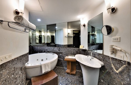 Ahmedabad Hotel | The Fern Residency, Subhash Bridge, Ahmedabad