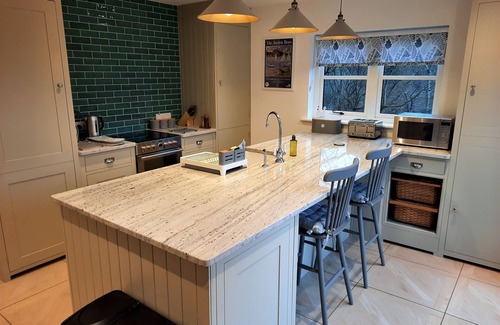 Tongland Cottage | The Fish House - a cottage that sleeps 4 guests in 2 bedrooms