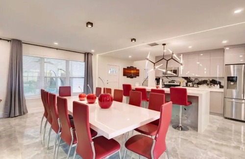 Ives Estates House | The Flamingo House MIA