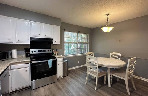 Hannon Park Condo | The Flats on Catherine