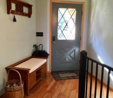 Mount Tabor Apartment | The Flying Whale-MountTabor.