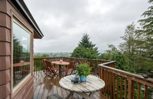 Mount Tabor Apartment | The Flying Whale-MountTabor.