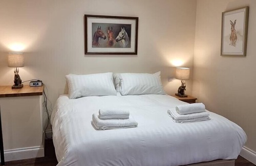 Donhead Saint Andrew Bed & Breakfast | The Forester