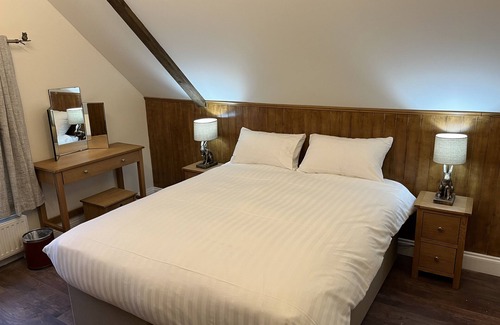 Donhead Saint Andrew Bed & Breakfast | The Forester