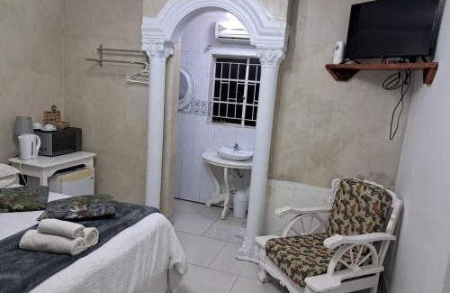 Klerksdorp Bed & Breakfast | The Fountain Villa