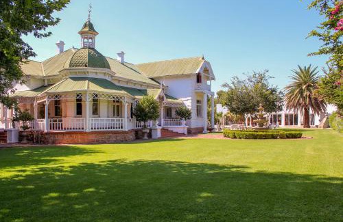 Klerksdorp Bed & Breakfast | The Fountain Villa