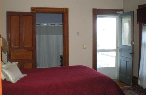 Lodi Bed & Breakfast | The Fox and the Grapes