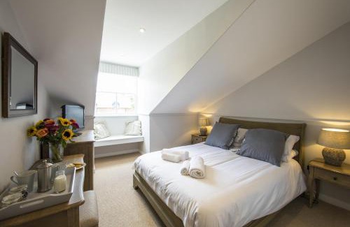 Melcombe Bingham Hotel | The Fox Inn