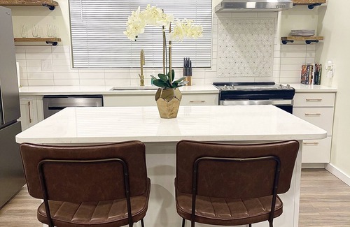 West Columbus House | The Franklinton Get Away | 3-Bdr Home Mins From Downtown Columbus