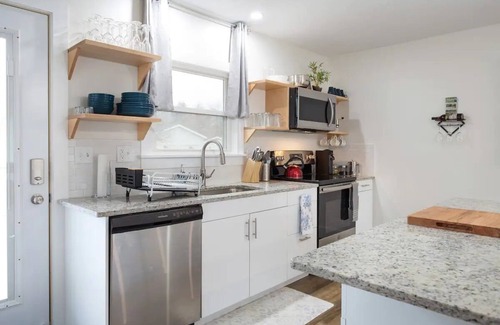 Ontario House | The Fresh on 4th, a beautifully remodeled home in Ontario Ohio.