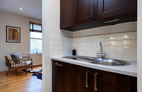 Munster Apartment | The Fulham Palace Parkside Apartment, by Veeve