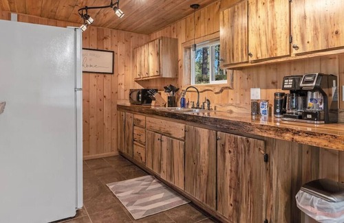 Custer Cabin | ★The Fun Cabin★Pond-Views★BHBungalows #5★