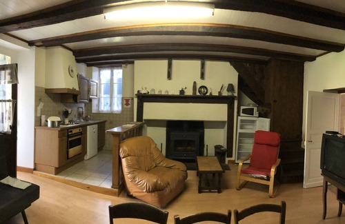 Cuzorn House | The Gîte de Lescarcelle near Château de Bonaguil