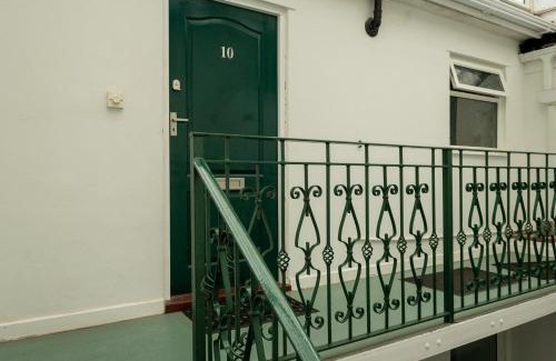 Canford Cliffs Apartment | The Gables Penthouse
