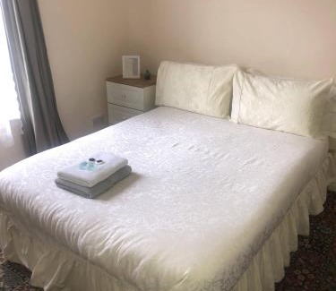 Glasnevin House | The Gallary