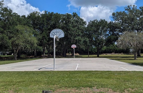 Lutz House | The Garden House - 3BR/6 Guests