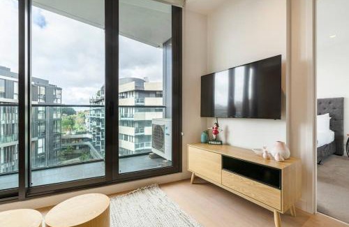 Abbotsford Apartment | The Garden of Eden- 01767